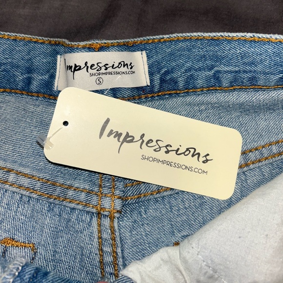 NWT - High Waisted Distressed Denim Shorts - Picture 2 of 3